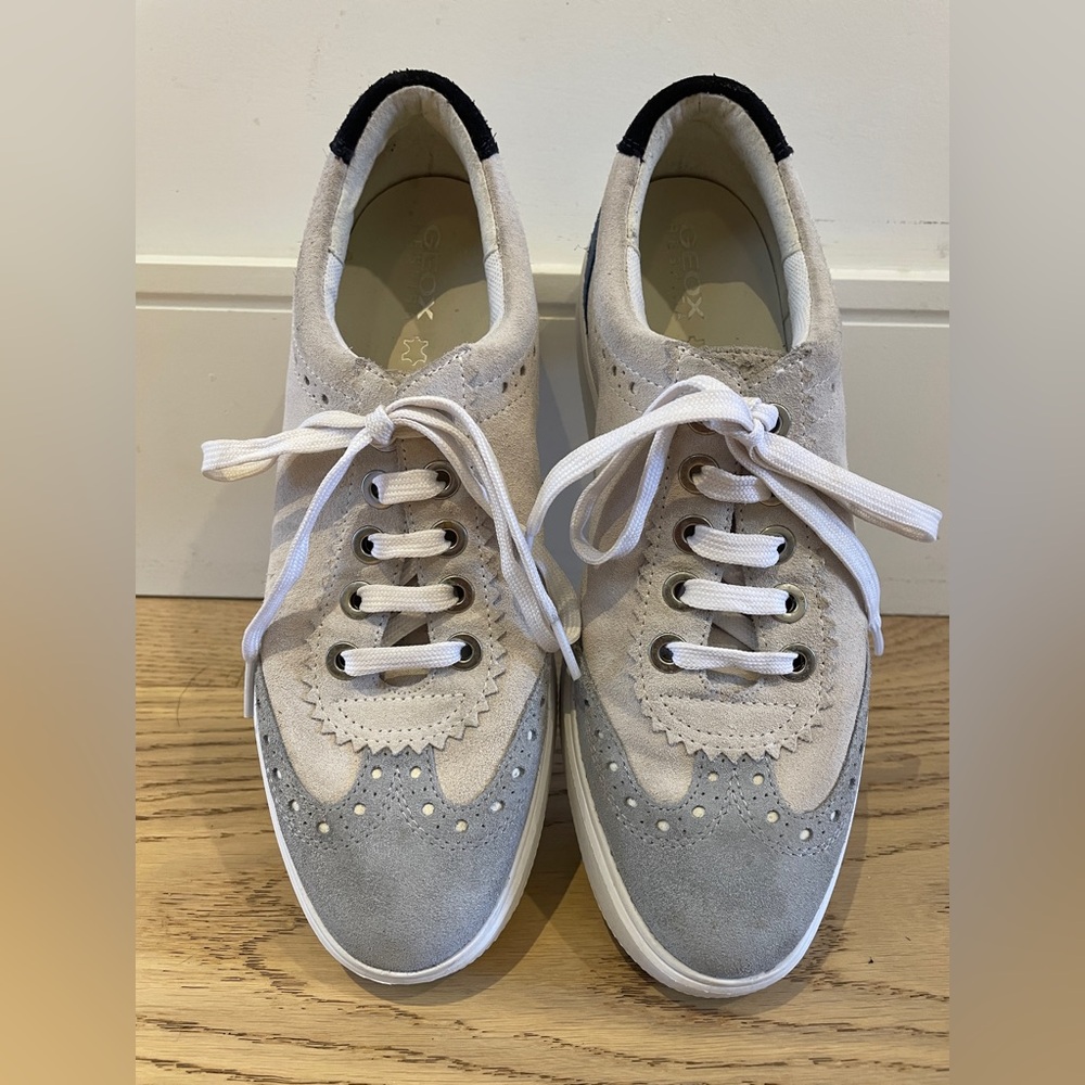 Geox Respira Women’s Suede Sneakers Size 9 - Picture 5 of 8